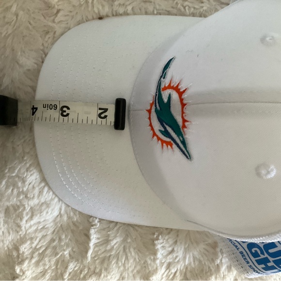 The Game White Cap with Dolphin Design - Picture 6 of 6